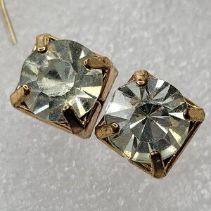 Square Shaped Prong Stud Mini Earrings